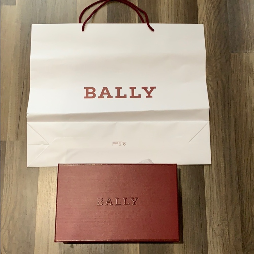 Empty Bally Shopping Bag & Signature Box